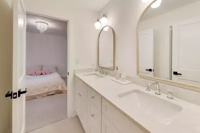 1107 Quassey Avenue, Lake Bluff, IL 60044 - Photo 19