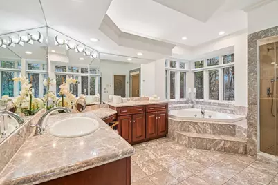 14 Briarwood Lane, Lincolnshire, IL 60069 - Photo 41