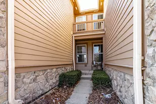 1858 Crenshaw Cir, Vernon Hills, IL 60061 - Photo 3