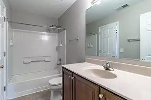 1858 Crenshaw Cir, Vernon Hills, IL 60061 - Photo 25
