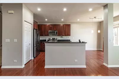 1858 Crenshaw Circle, Vernon Hills, IL 60061 - Photo 11