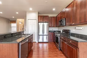 1858 Crenshaw Cir, Vernon Hills, IL 60061 - Photo 13