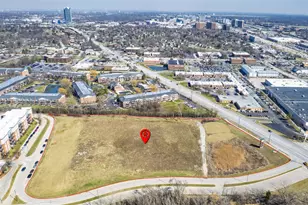 1S625 Oakbrook Lake, Oak Brook, IL 60523 - Photo 1