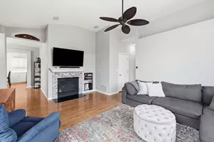 418 E Thornhill Ln, Palatine, IL 60074 - Photo 5