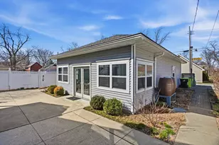 300 E Maple St, Fairbury, IL 61739 - Photo 45