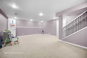 2389 Stoughton Cir, Aurora, IL 60502 - Photo 19