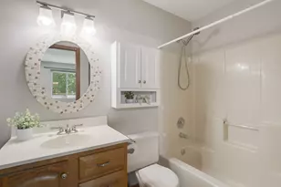 2212 Oak Leaf Ct, Lake Villa, IL 60046 - Photo 9