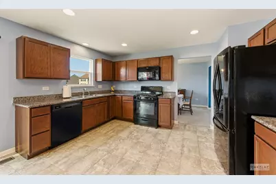 1811 Flagstone Street, Joliet, IL 60431 - Photo 13