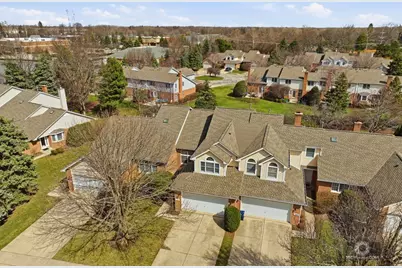 [Address not provided], Darien, IL 60561 - Photo 3