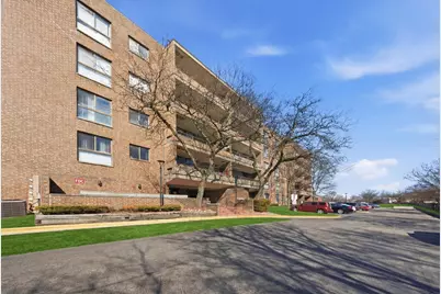 5 E Carriageway Drive #308, Hazel Crest, IL 60429 - Photo 1