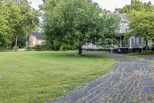 612 E Peru St, Princeton, IL 61356 - Photo 55