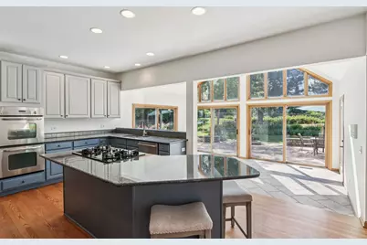 641 Mason Lane, Lake in the Hills, IL 60156 - Photo 17