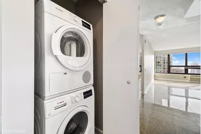 30 E Huron Street #5301, Chicago, IL 60611 - Photo 9