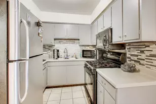 553 N Carroll Pkwy, Glenwood, IL 60425 - Photo 5