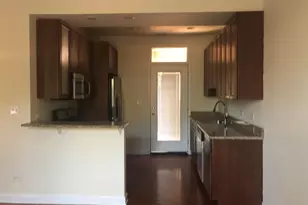 1533 W Hollywood Ave, Chicago, IL 60660 - Photo 3