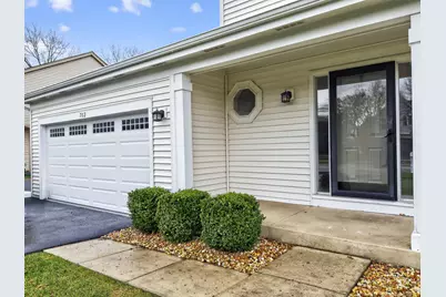 702 Pinehurst Drive, North Aurora, IL 60542 - Photo 5