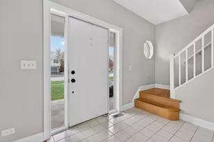 702 Pinehurst Dr, North Aurora, IL 60542 - Photo 7