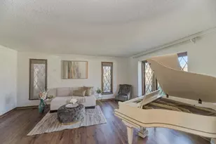 1212 Buell Ave, Joliet, IL 60435 - Photo 9