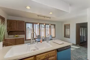 1212 Buell Ave, Joliet, IL 60435 - Photo 21