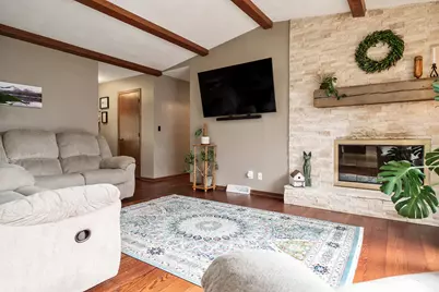 1570 Featherstone Boulevard, Rockford, IL 61107 - Photo 21