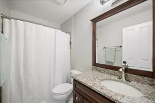 1205 Stratford Ct, Lake Zurich, IL 60047 - Photo 23