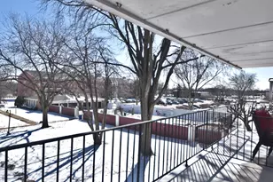 1110 N Farnsworth Ave, Aurora, IL 60505 - Photo 5