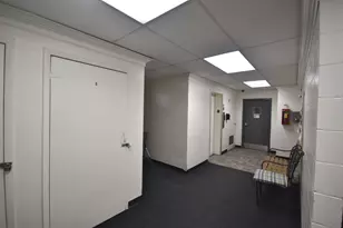 1110 N Farnsworth Ave, Aurora, IL 60505 - Photo 29