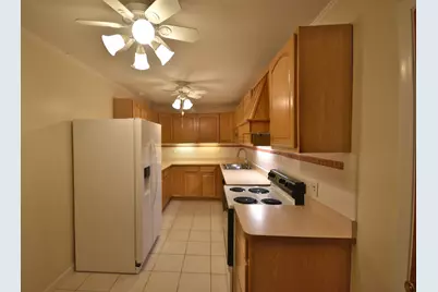 1110 N Farnsworth Avenue #213, Aurora, IL 60505 - Photo 9