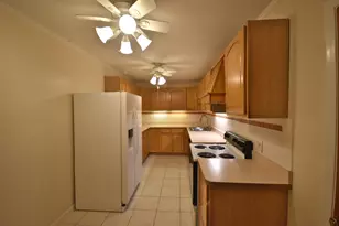 1110 N Farnsworth Ave, Aurora, IL 60505 - Photo 9