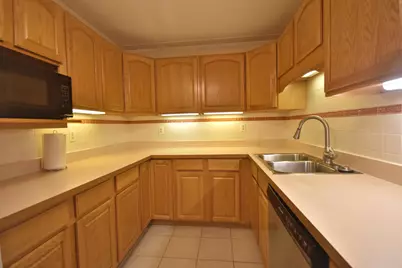 1110 N Farnsworth Avenue #213, Aurora, IL 60505 - Photo 11