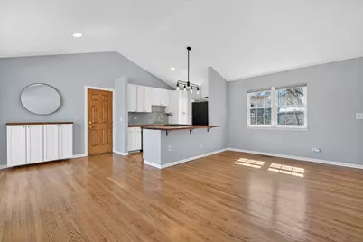 1333 Purdue Avenue, Naperville, IL 60565 - Photo 9