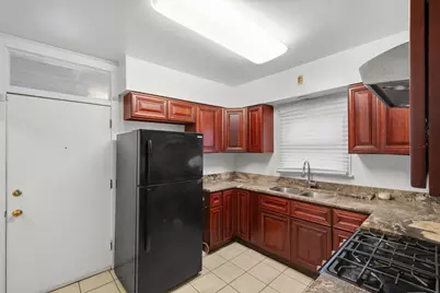 8533 S Oglesby Avenue #2, Chicago, IL 60617 - Photo 9