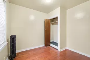8533 S Oglesby Ave, Chicago, IL 60617 - Photo 5