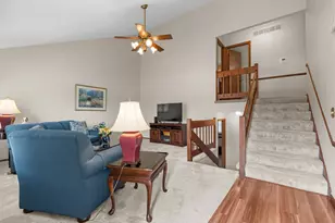 1072 Cedar Crest Dr, Crystal Lake, IL 60014 - Photo 3