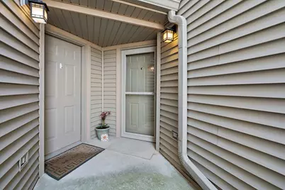 2707 Cobblestone Drive #END, Crystal Lake, IL 60012 - Photo 3