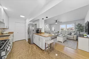 1836 Stockton Dr, Hoffman Estates, IL 60169 - Photo 5