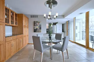 2 S Atrium Wy, Elmhurst, IL 60126 - Photo 19