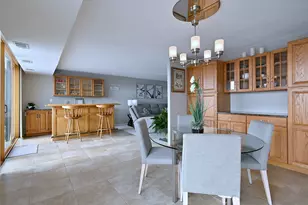 2 S Atrium Wy, Elmhurst, IL 60126 - Photo 13