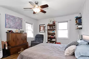 7940 S Crandon Ave, Chicago, IL 60617 - Photo 11