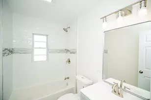 15641 Marshfield Ave, Harvey, IL 60426 - Photo 13