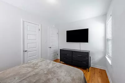 923 Marshall Avenue, Bellwood, IL 60104 - Photo 7