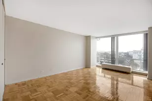 601 E 32nd St, Chicago, IL 60616 - Photo 13