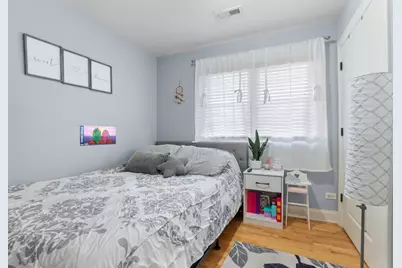 3015 N 76th Court, Elmwood Park, IL 60707 - Photo 15