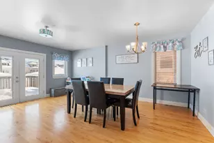 3015 N 76th Ct, Elmwood Park, IL 60707 - Photo 7