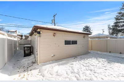 3015 N 76th Court, Elmwood Park, IL 60707 - Photo 21