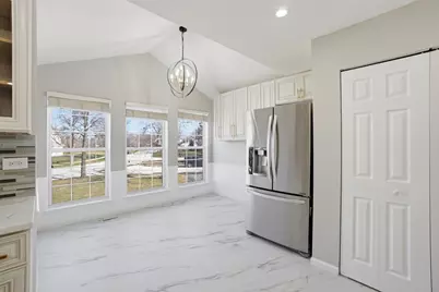 6349 Braxton Court, Gurnee, IL 60031 - Photo 7