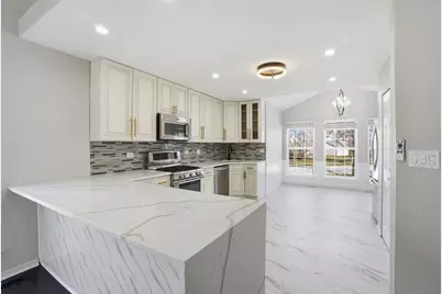 6349 Braxton Court, Gurnee, IL 60031 - Photo 5