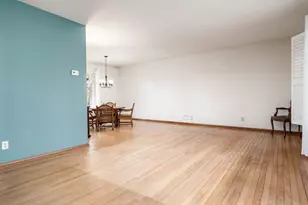 5005 Mohawk Rd, Rockford, IL 61107 - Photo 13