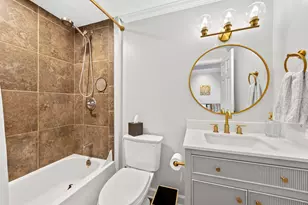 656 W Buckingham Pl, Chicago, IL 60657 - Photo 15