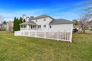 5235 Solitude Dr, Rockford, IL 61114 - Photo 33